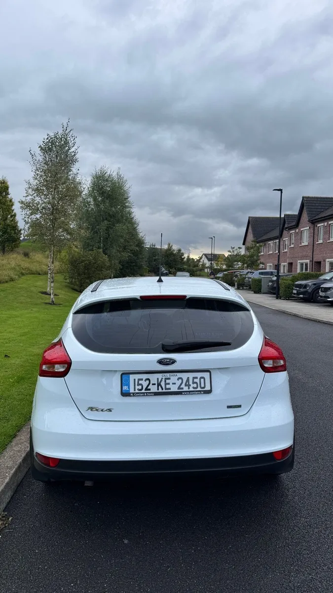Ford Focus Zetec 2015 Ecoboost 1L Low Mileage - Image 4