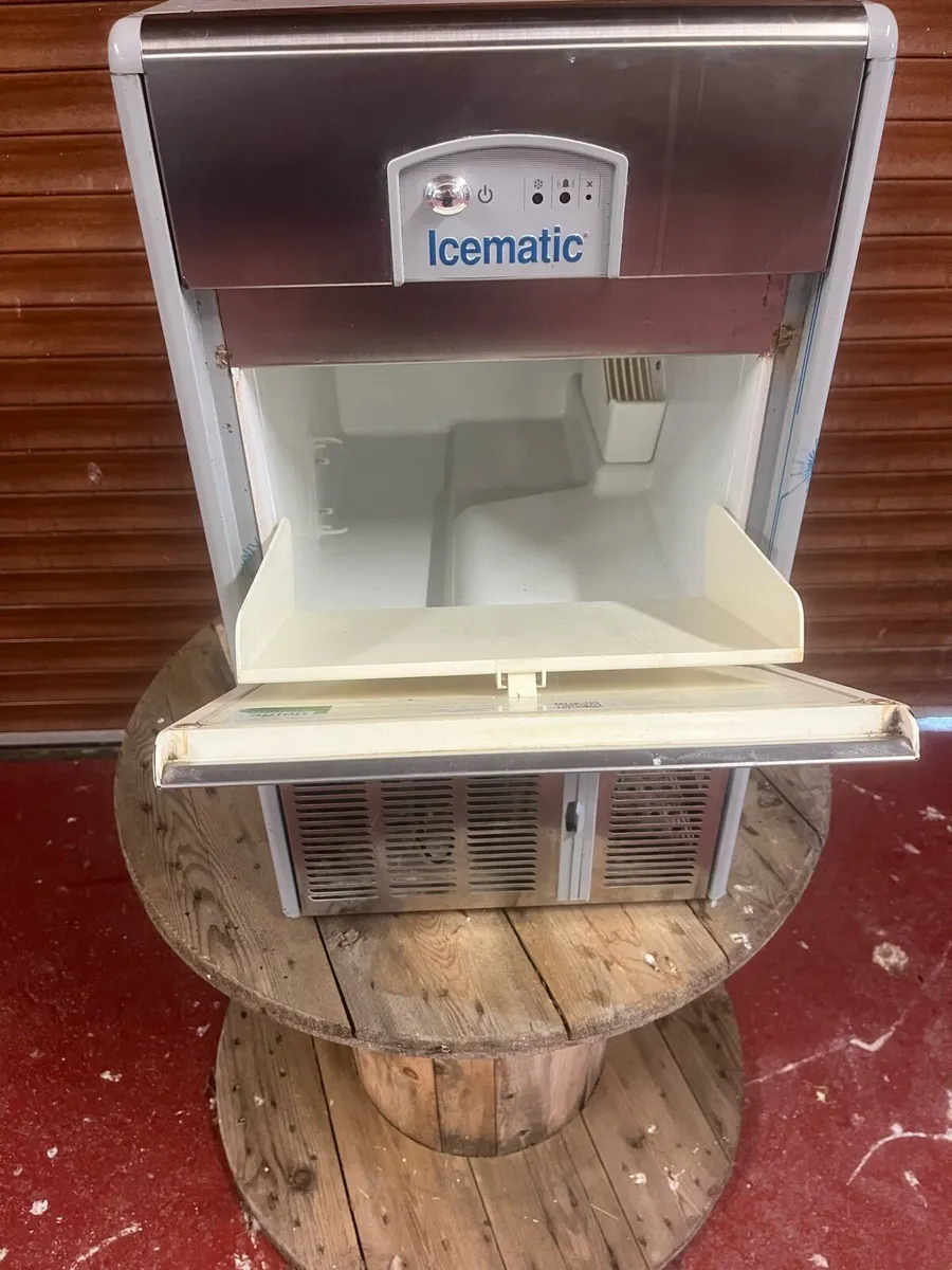 Ice machine - Image 2