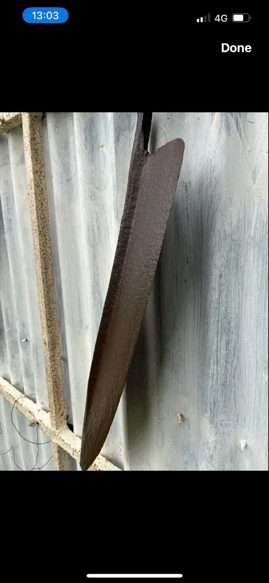 Old hay knife and scythe blade - Image 2