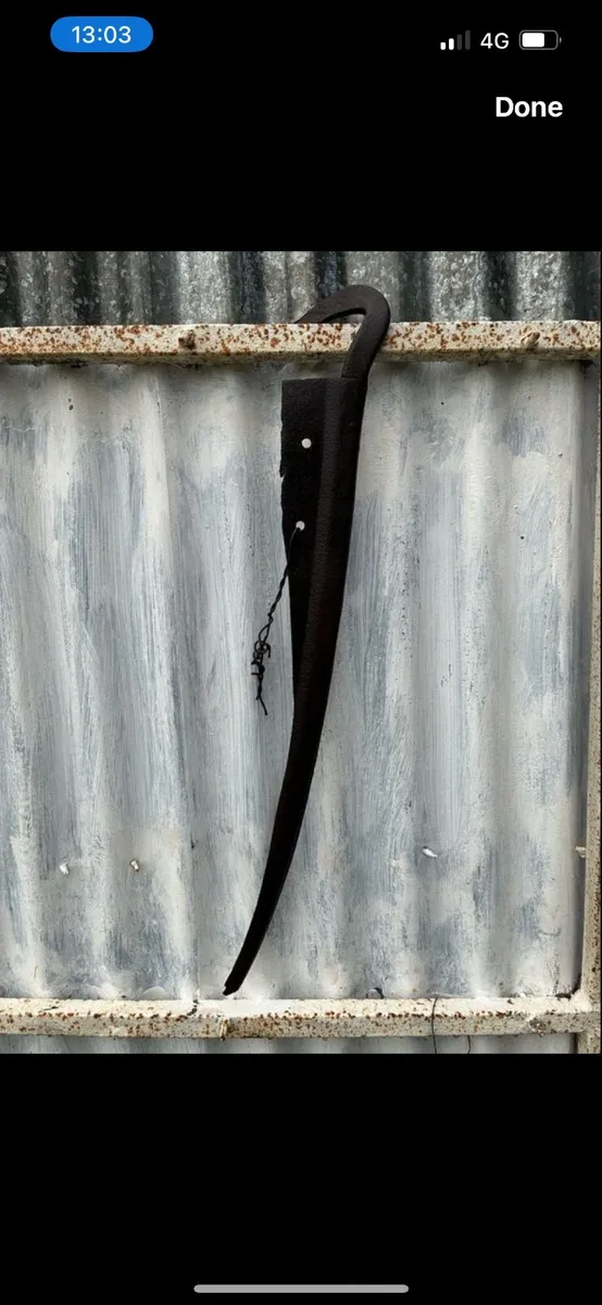 Old hay knife and scythe blade - Image 3