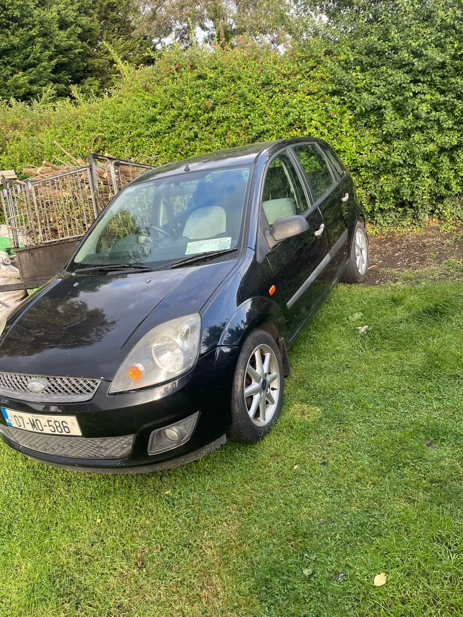 2007 fiesta - Image 1