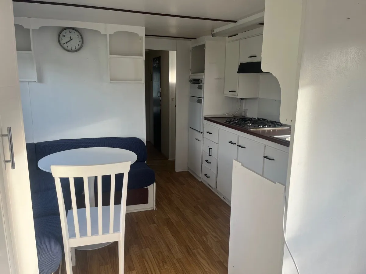 Mobile home - Image 2