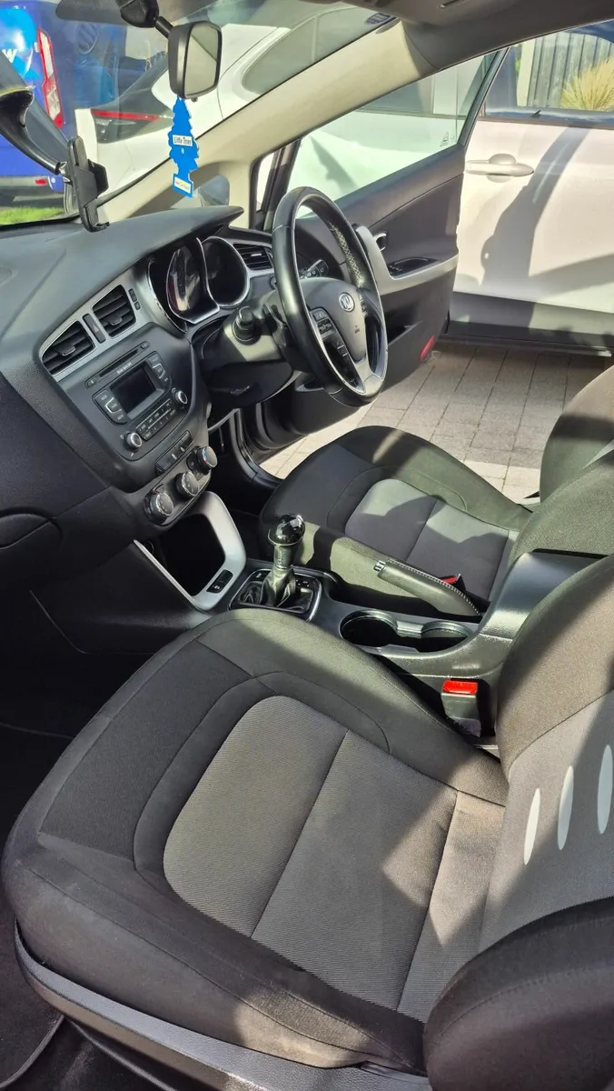 Kia Ceed 2013 - Image 4