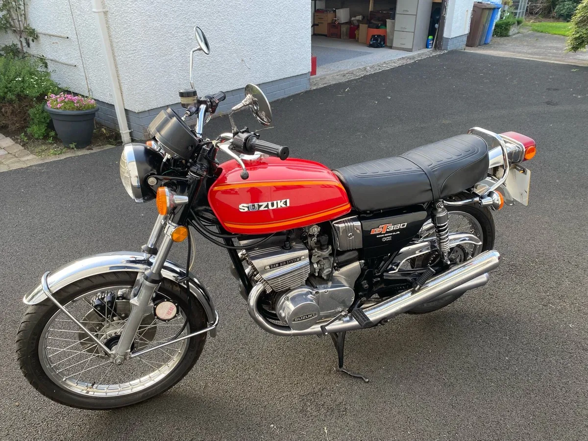 Motorcycle - Image 4