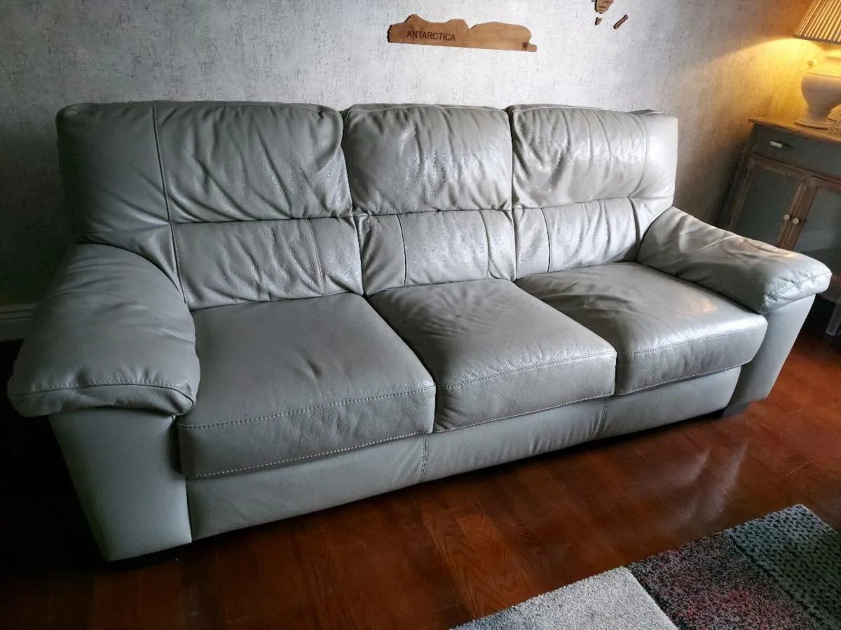 Couch - Image 1