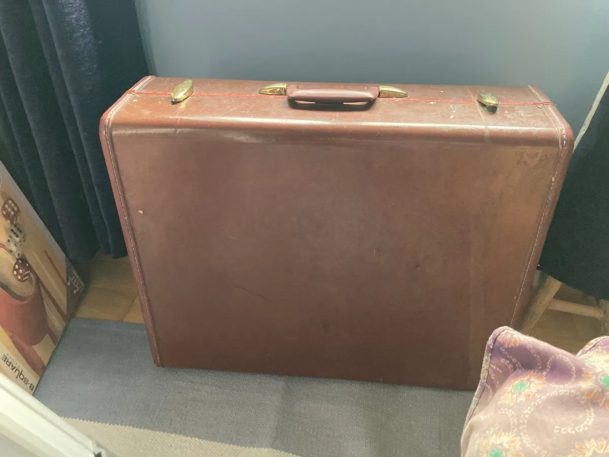 Vintage leather brown suit case - Image 3