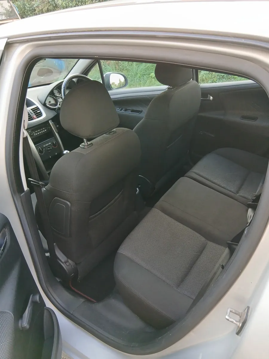 Peugeot 207 1.6 Diesel - Image 2