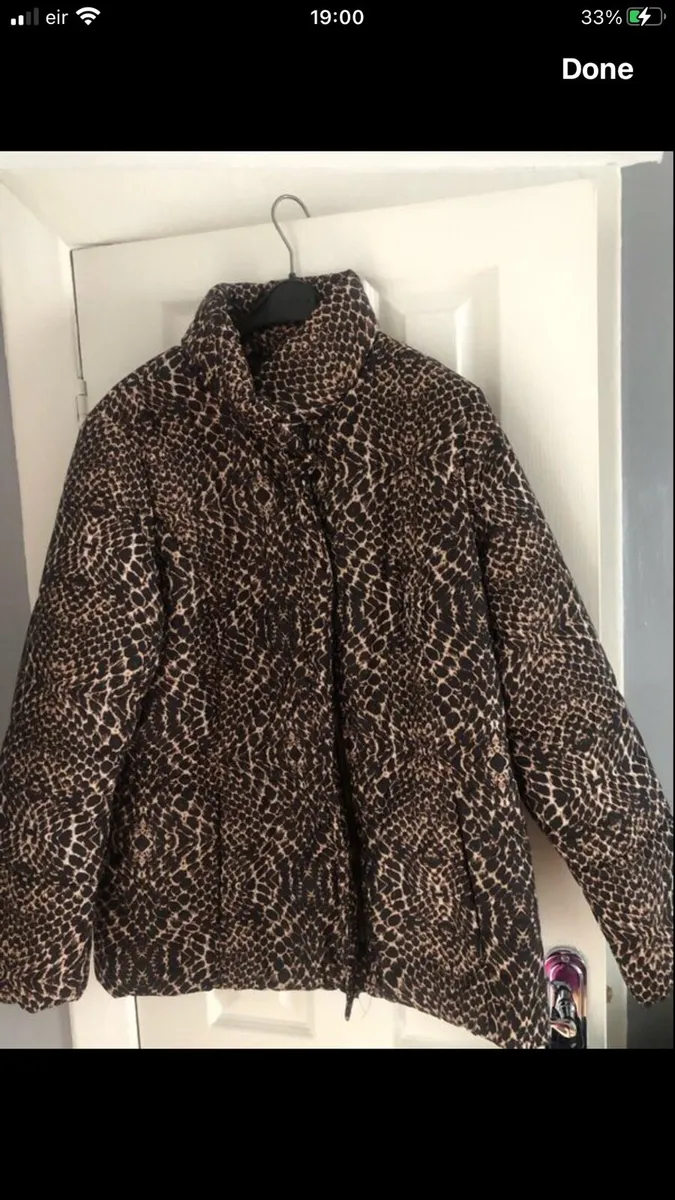 Ladies jacket size 20 €15 - Image 1