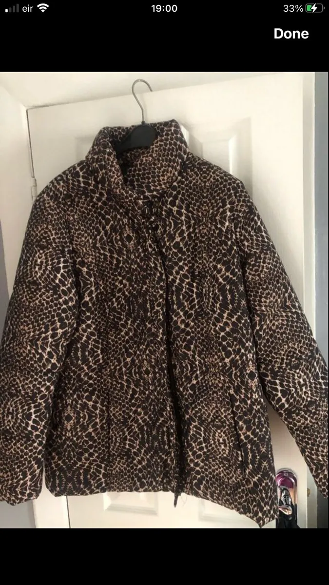 Ladies jacket size 20 €15 - Image 4