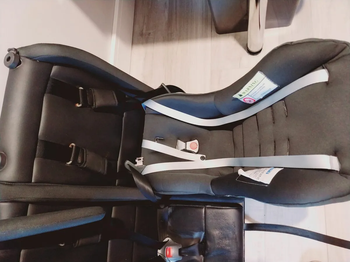 Multimac 3 seater with baby seat included - Image 2