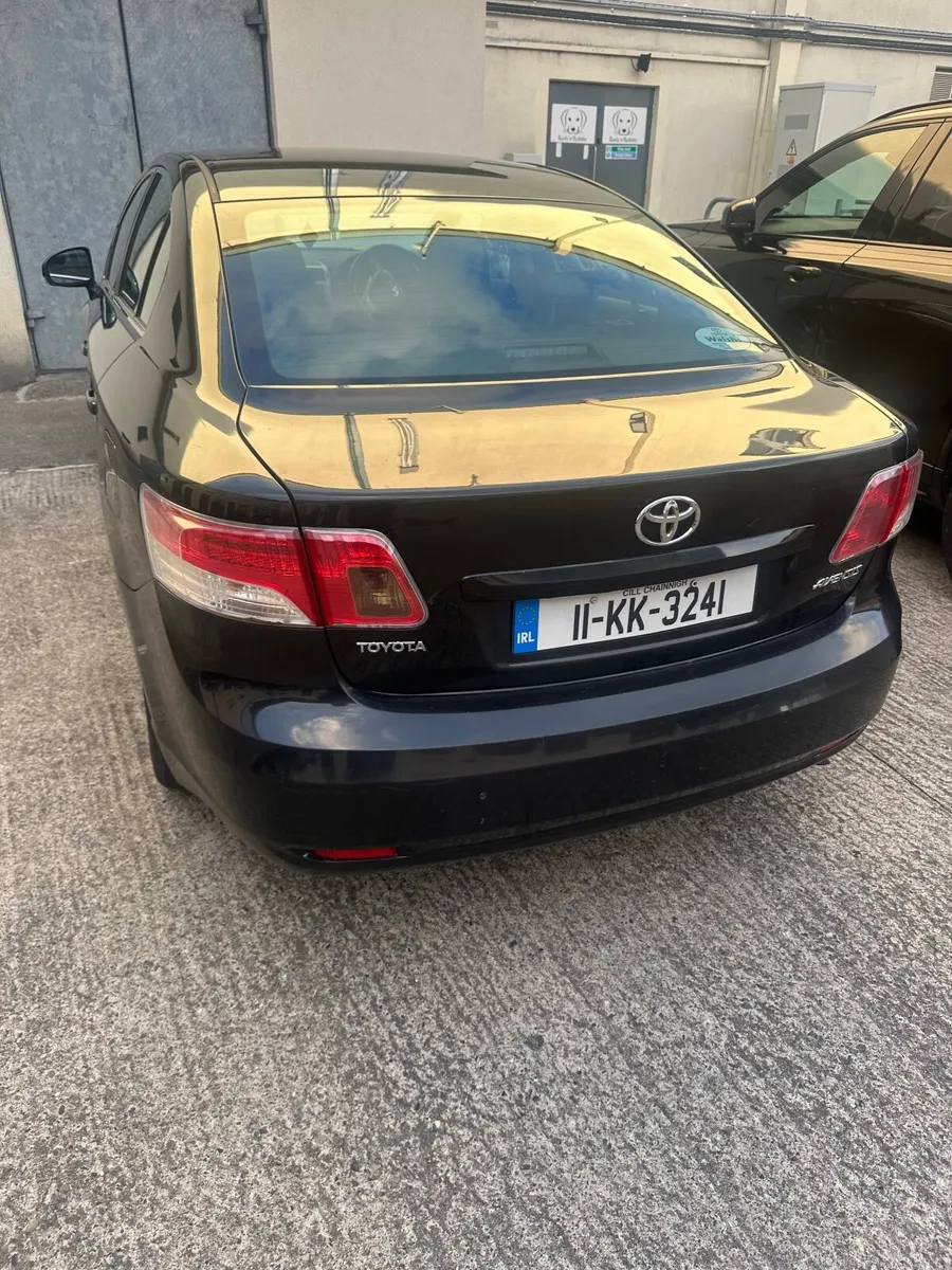 Toyota Avensis 2011 - Image 4