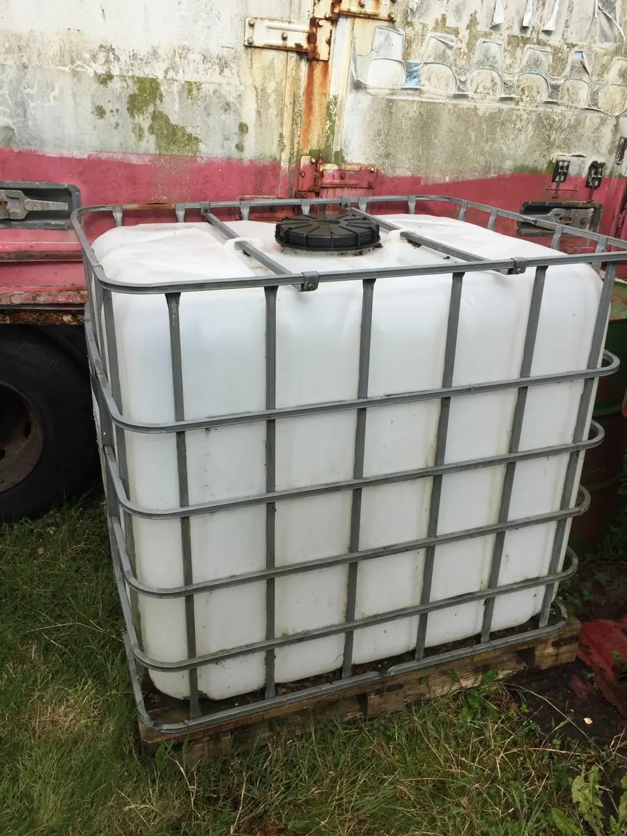 IBC 1000 ltr water tank - Image 1