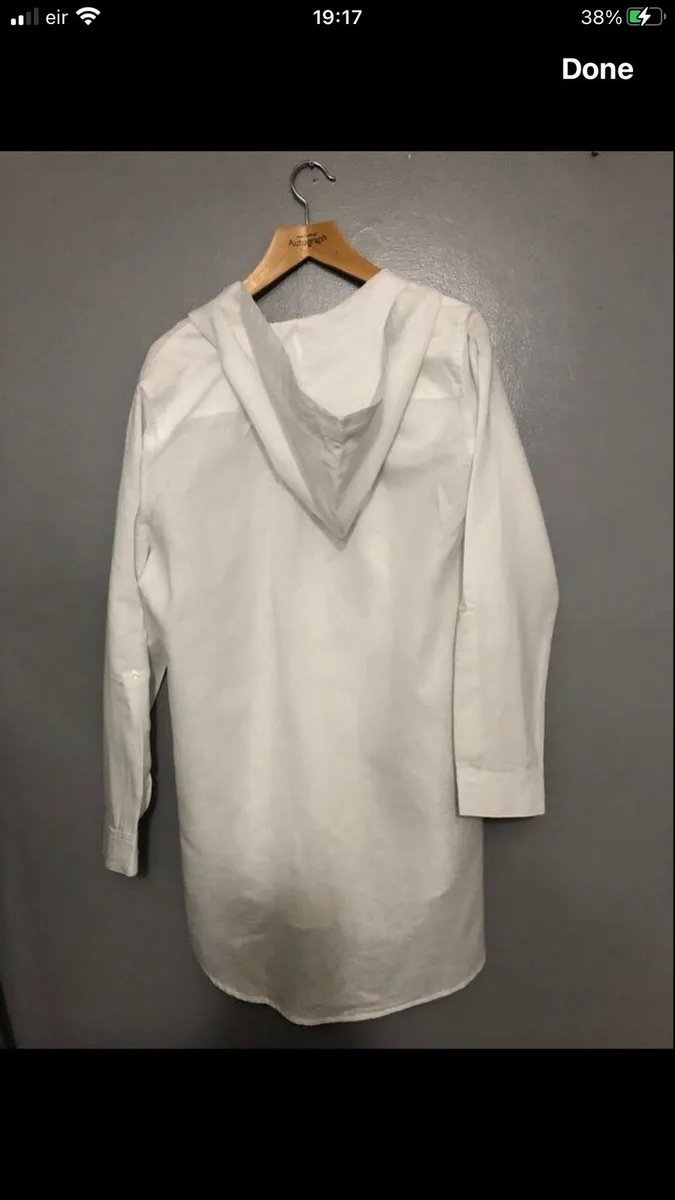 Ladies new beach hoodie size L €10 - Image 2