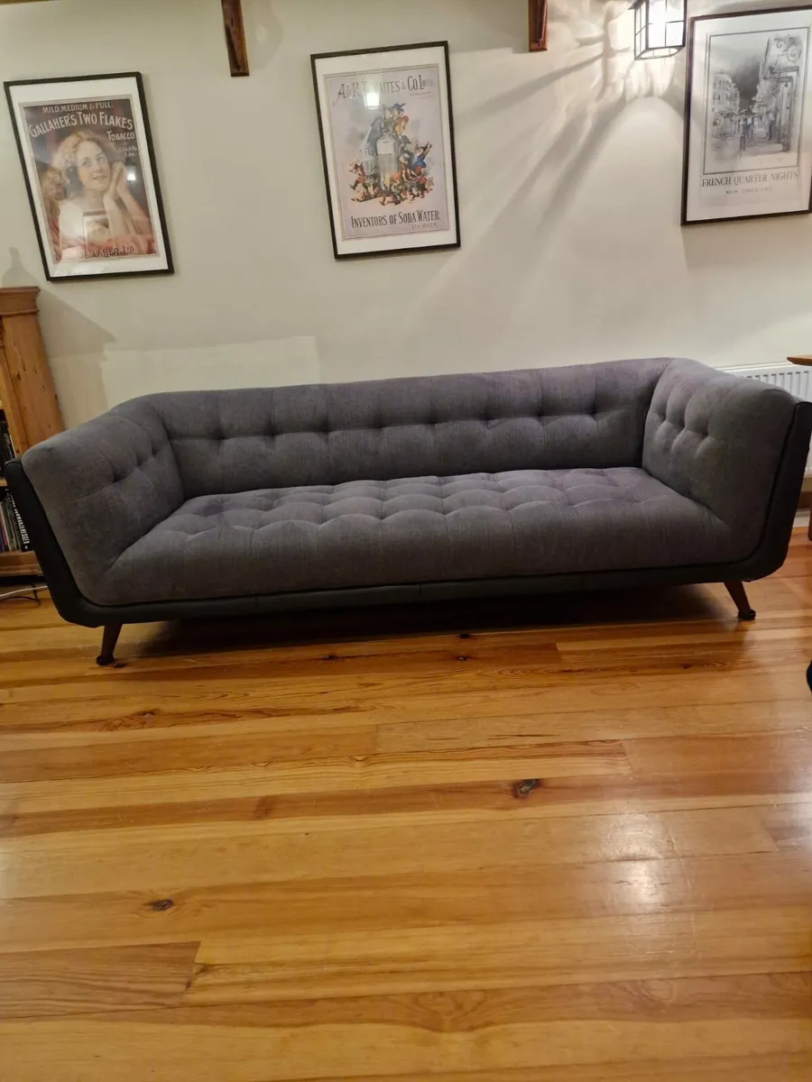 4 Seater Couch - Sofa - Image 2