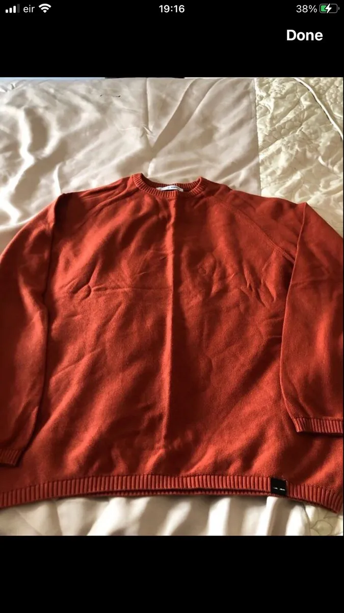 Mens jumper size L €10 - Image 1