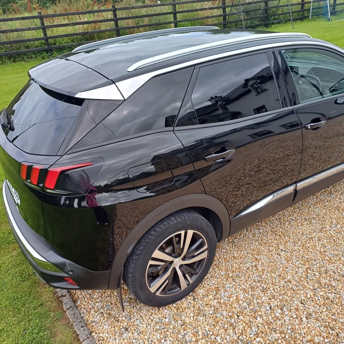 182 Peugeot 3008 - Image 2