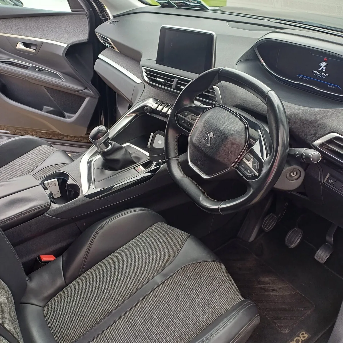 182 Peugeot 3008 - Image 3