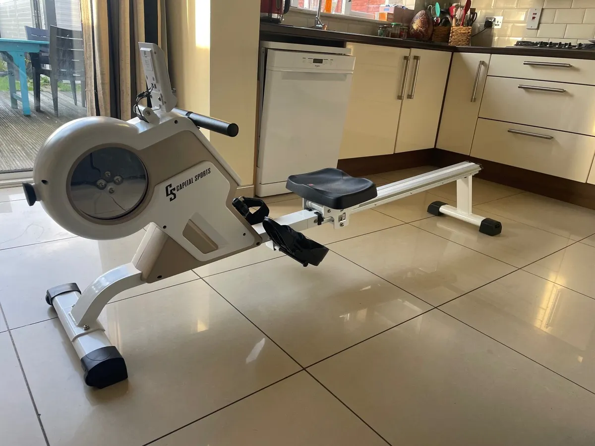 Rowing machine - Image 2