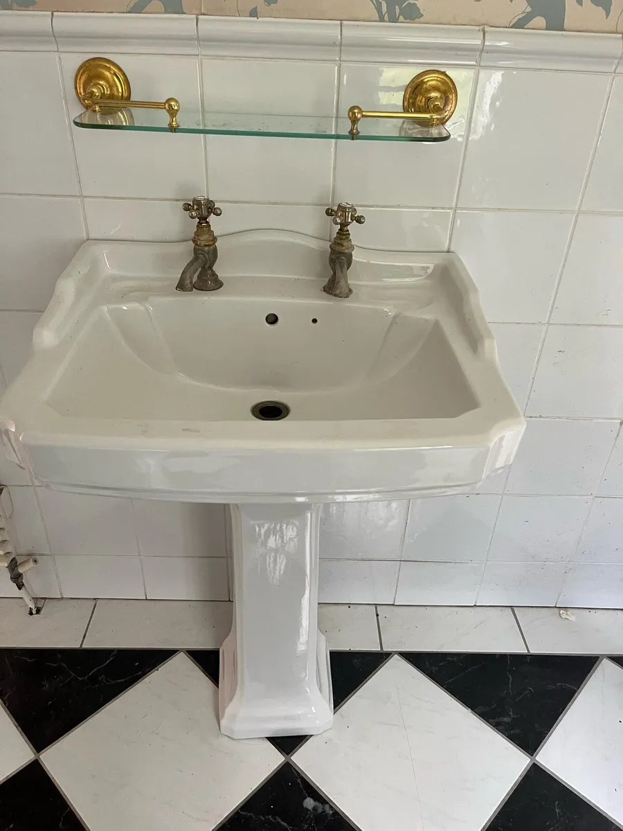 Toilet & wash hand  basin and pedestal - Image 1