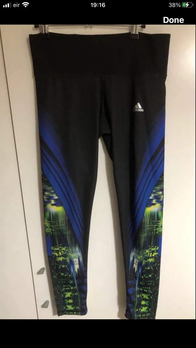 Ladies new adidas legging size M €15 - Image 4