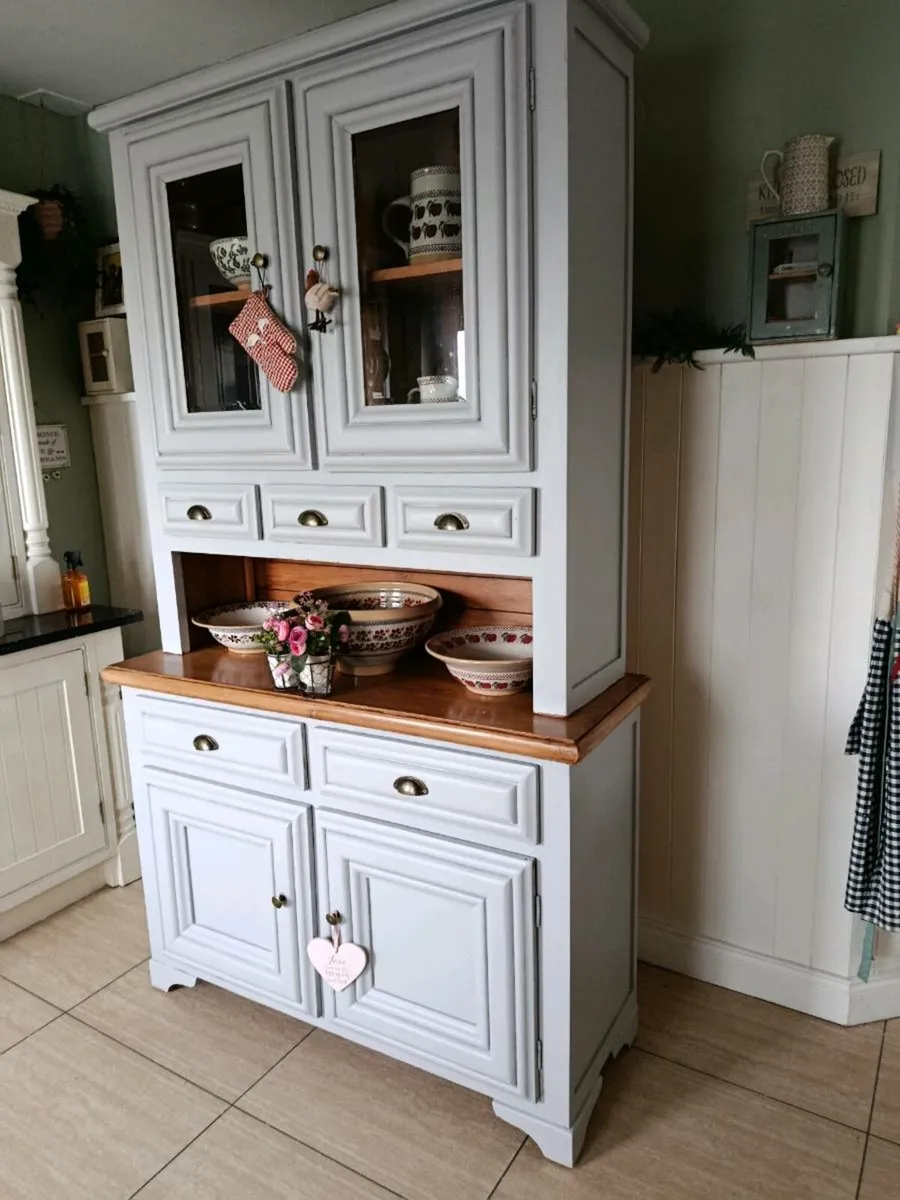 Solid kitchen dresser delivery arranged - Image 1