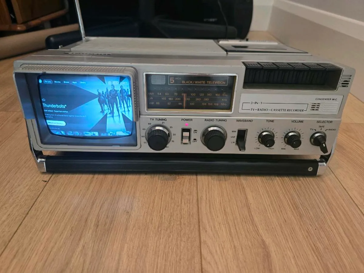 Tv/Radio/Cassette (Benkson) 3 in 1 - Image 2