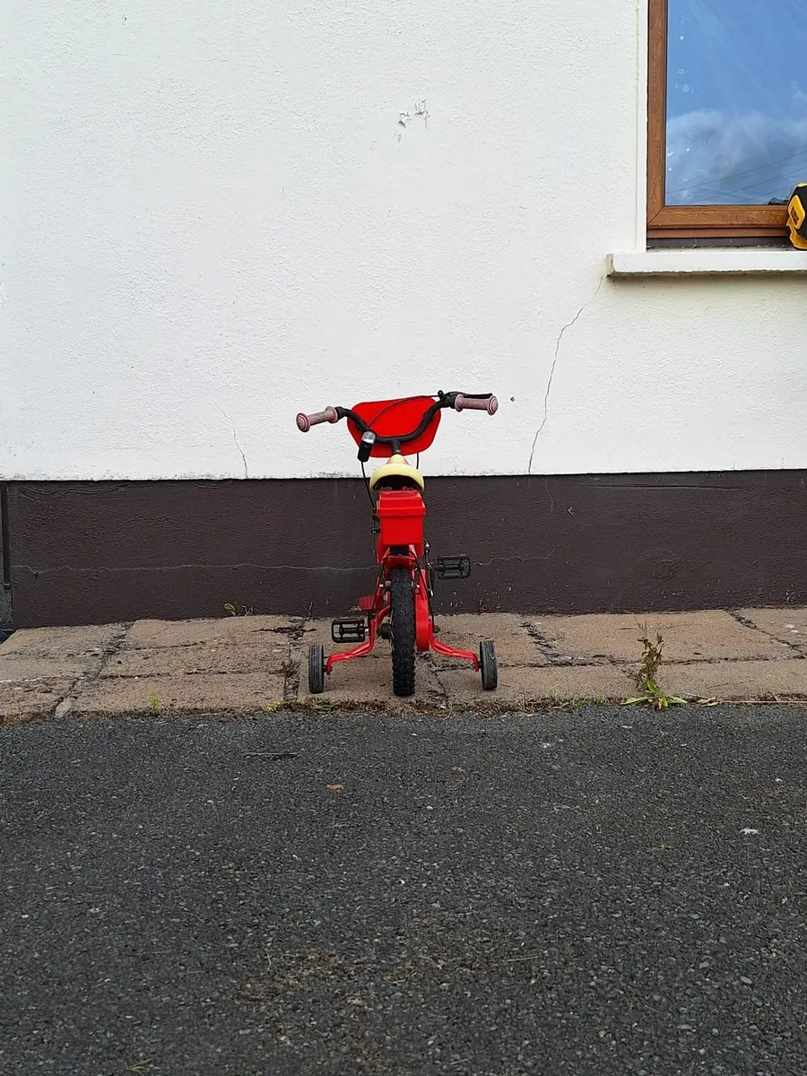 Childrens bike - Image 4