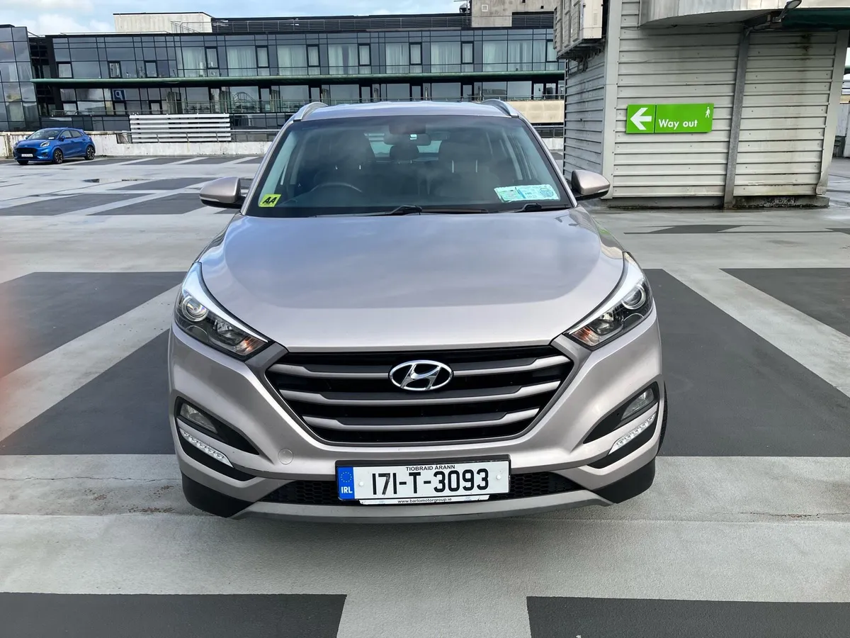 Immaculate 171 Executive Hyundai Tucson - Image 1