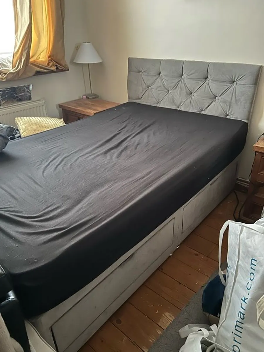 Small double bed and mattress - Image 1