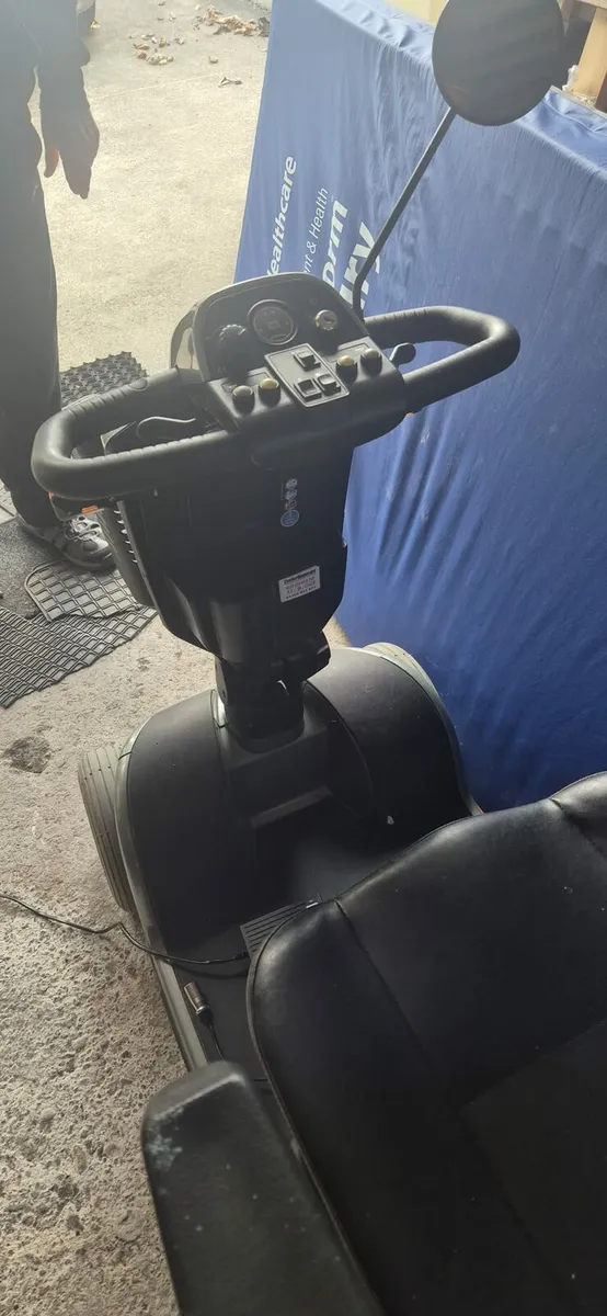 Electric scooter - Image 4