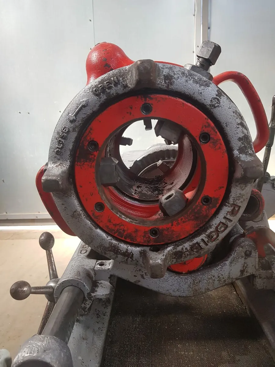 Rigid 535 Pipe threading machine - Image 3