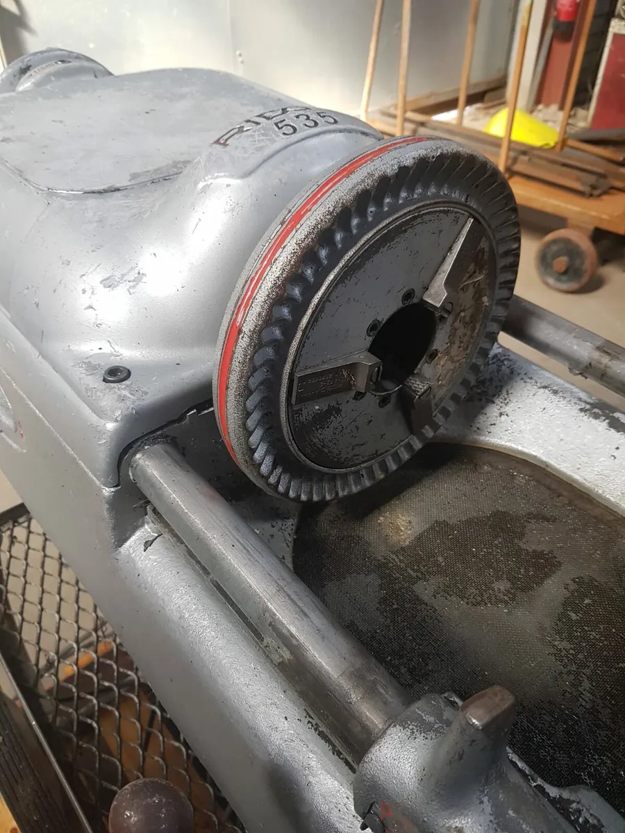 Rigid 535 Pipe threading machine - Image 4