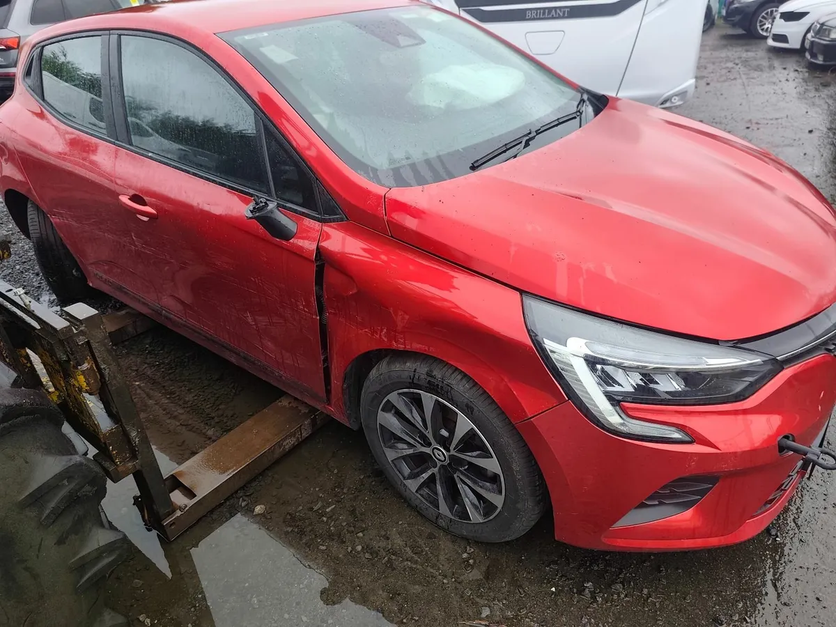 232 renault clio auto - Image 1