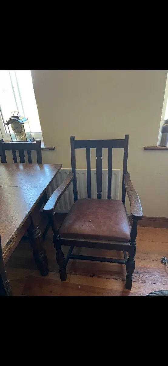 Solid oak Table & Chairs - Image 1