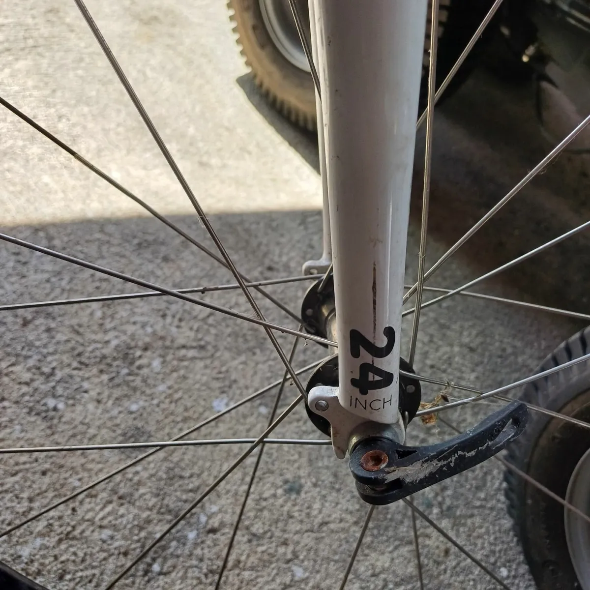 Woom 5 bike - Image 2