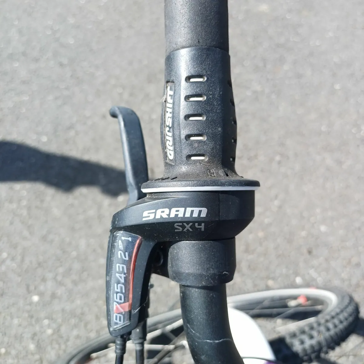 Woom 5 bike - Image 4