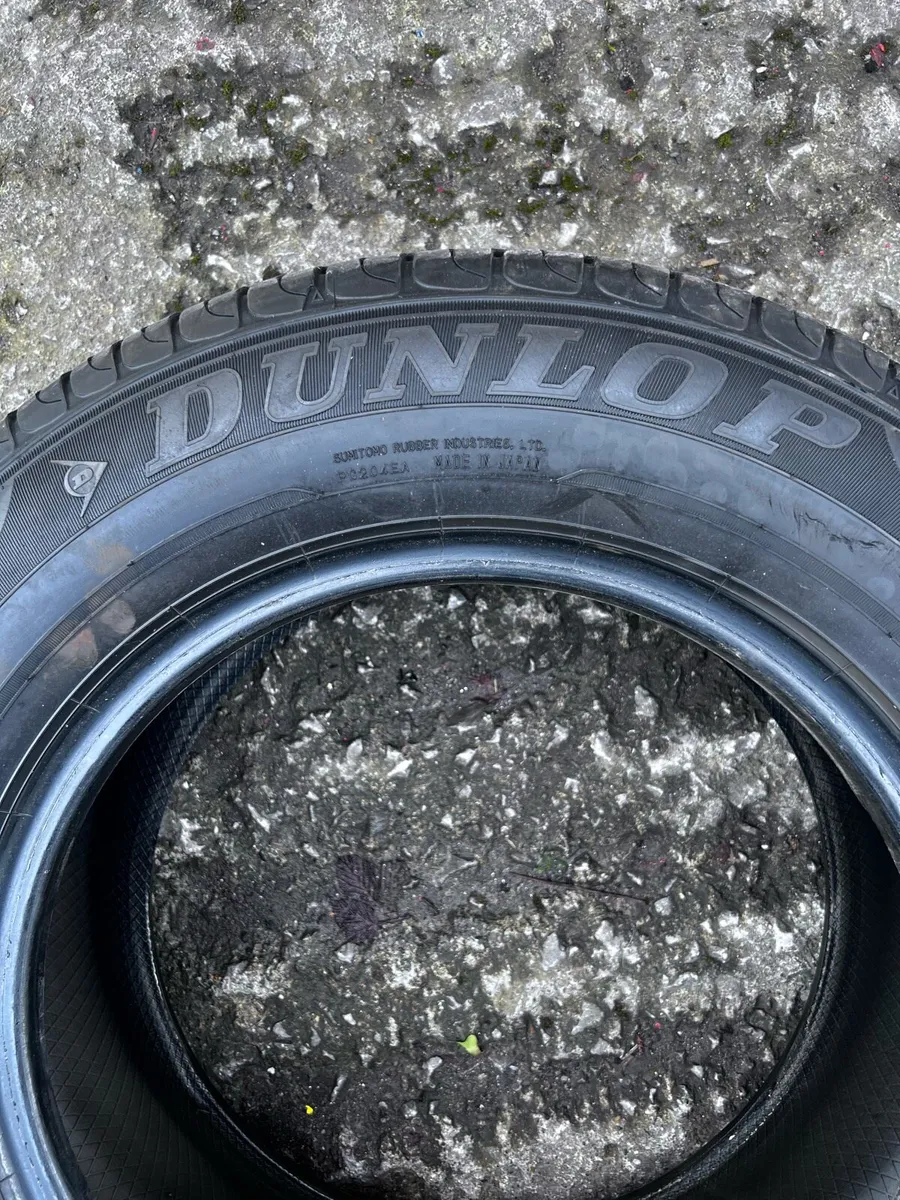 Dunlop Set of Tyres - Image 2