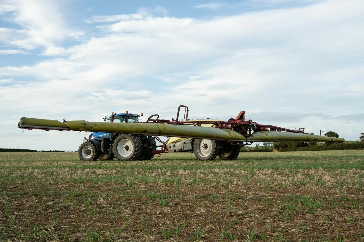 Hardi Commander Twin Force Sprayer 3300L - Image 4