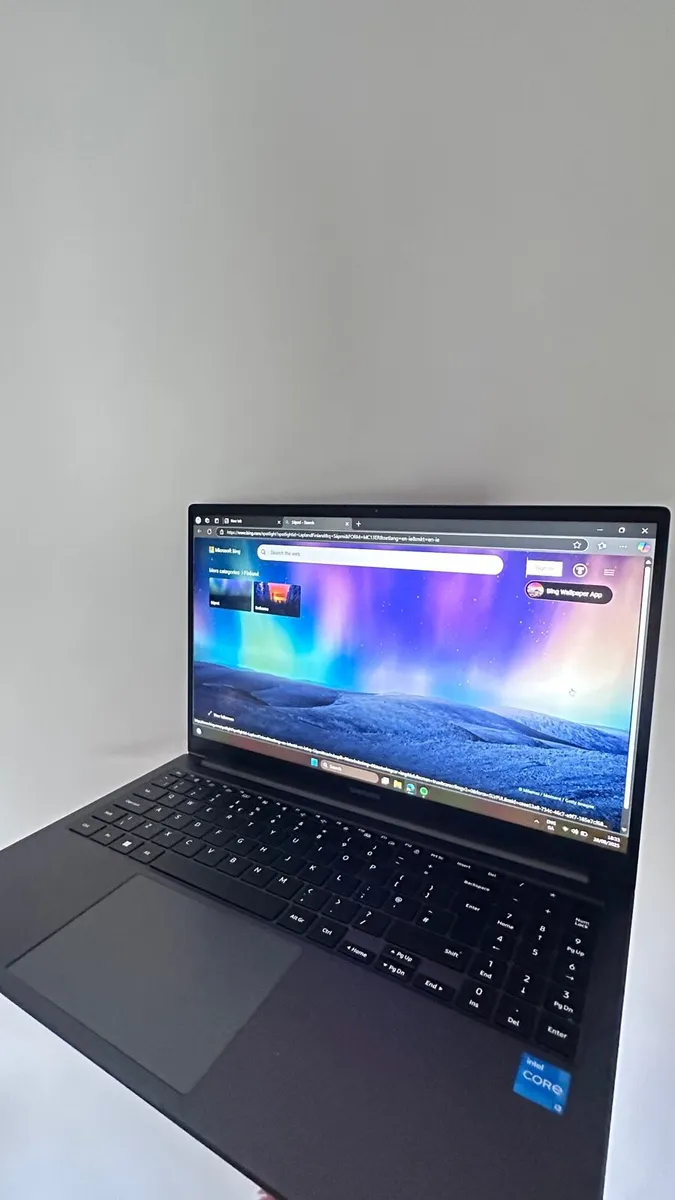 Laptop Samsung Galaxy Book3 15.6”. - Image 3