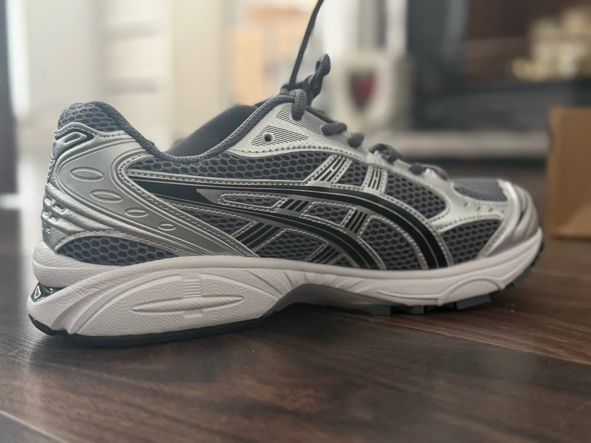 ASICS men’s runners - Image 2