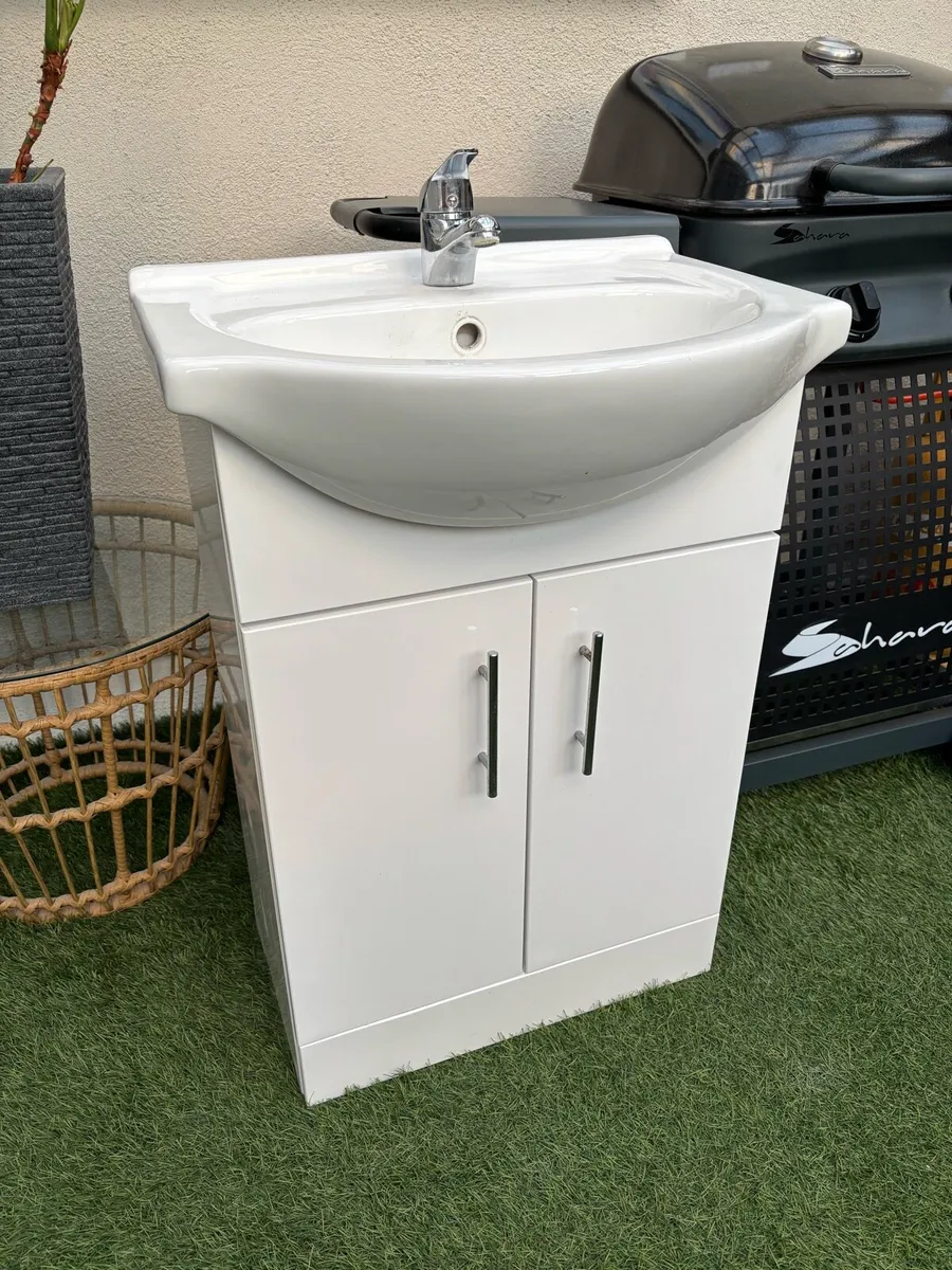 Bathroom Basin and Cabinet - Image 1