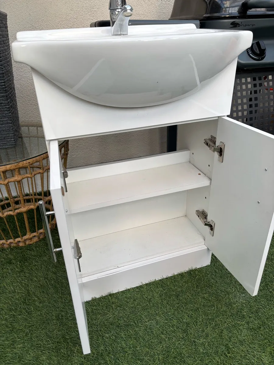Bathroom Basin and Cabinet - Image 2
