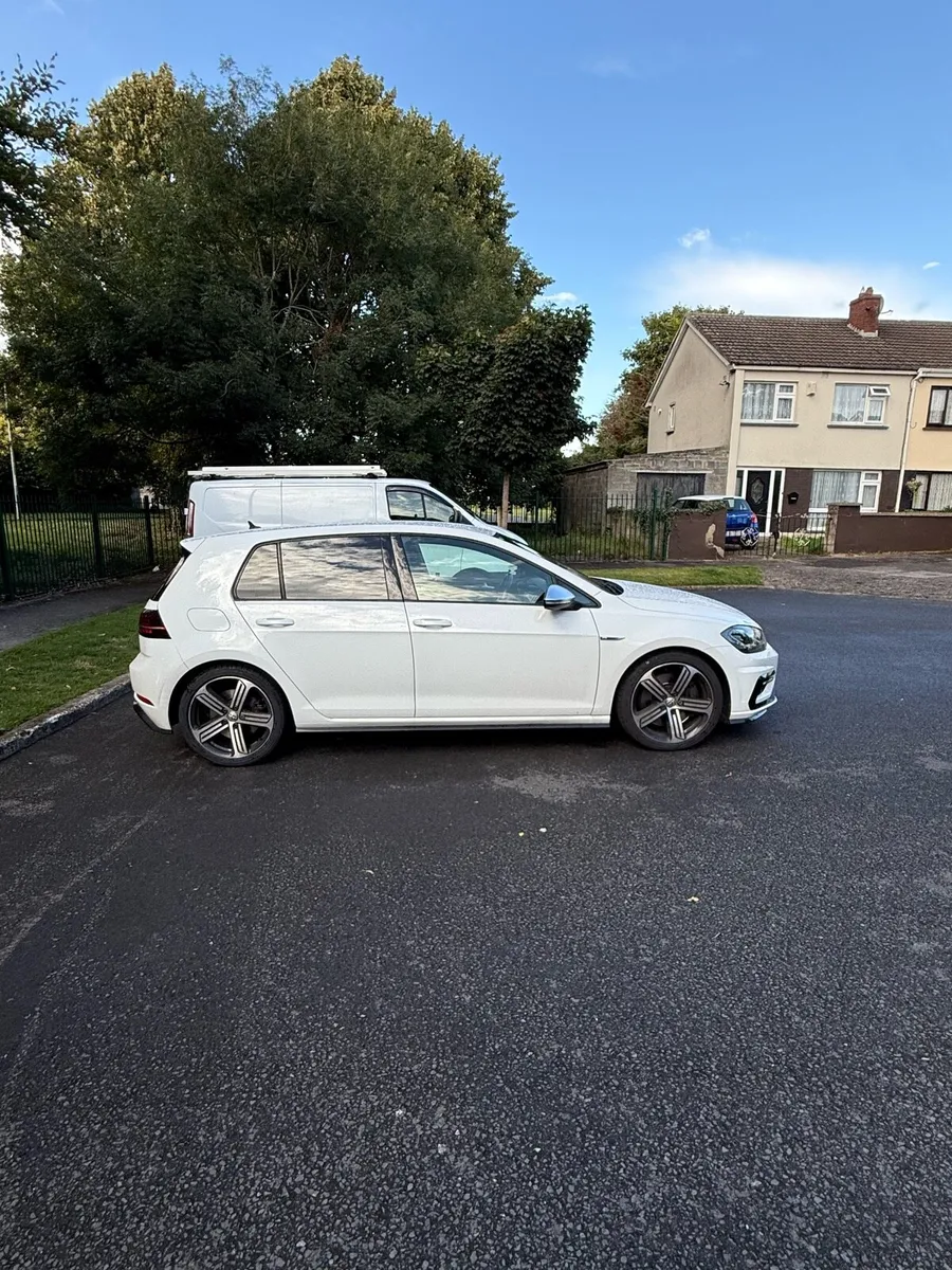 Volkswagen Golf R - 182 - 5DR - DSG - Image 2
