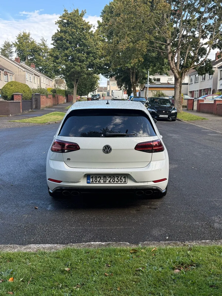 Volkswagen Golf R - 182 - 5DR - DSG - Image 3
