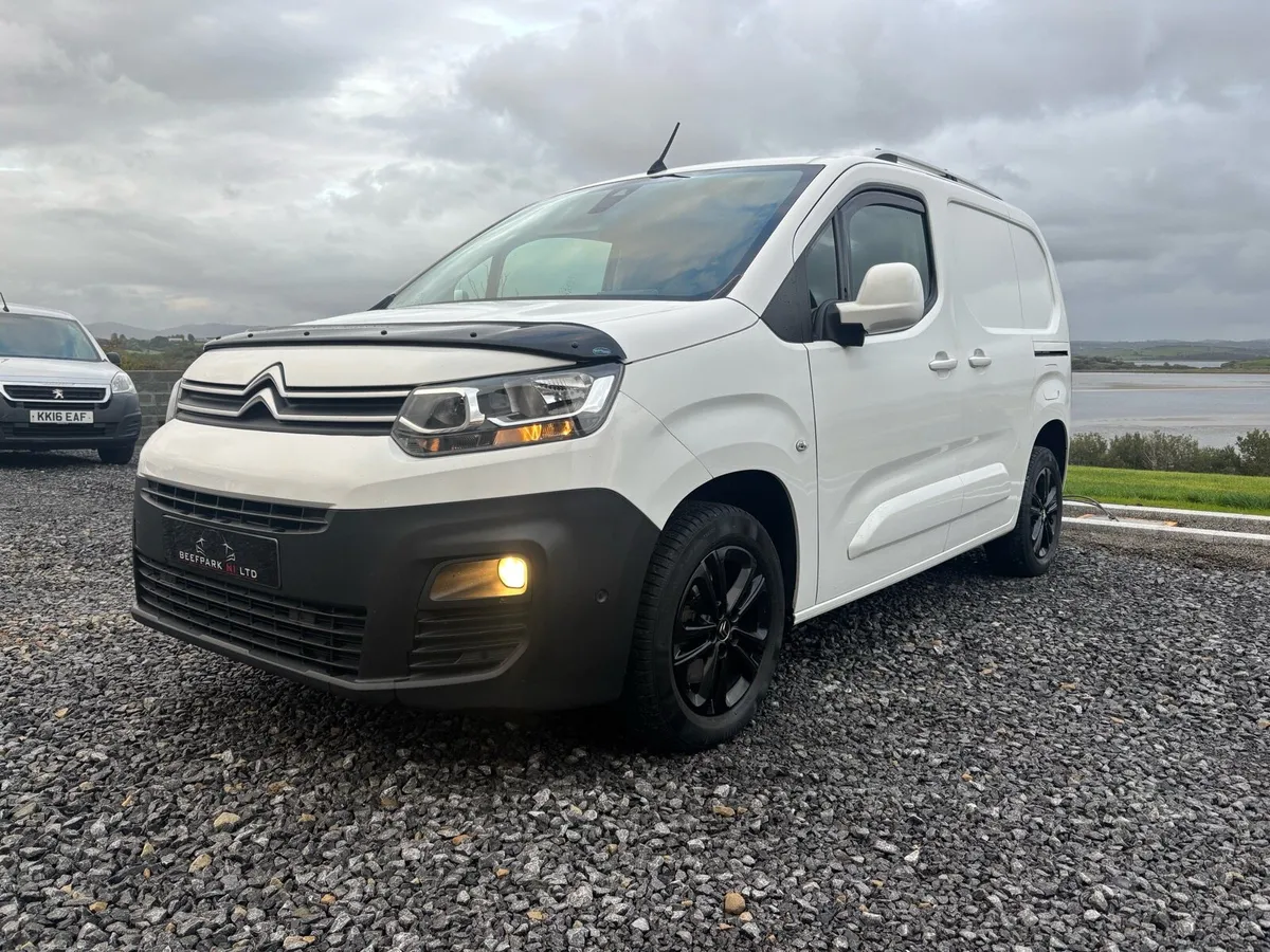 Citroen Berlingo 1.5 130(BHP) Driver model - Image 2