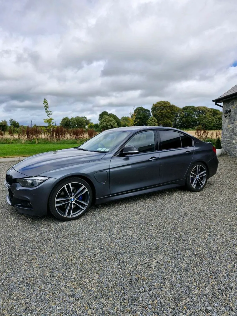BMW 330e M-Sport Shadow Edition - Image 1