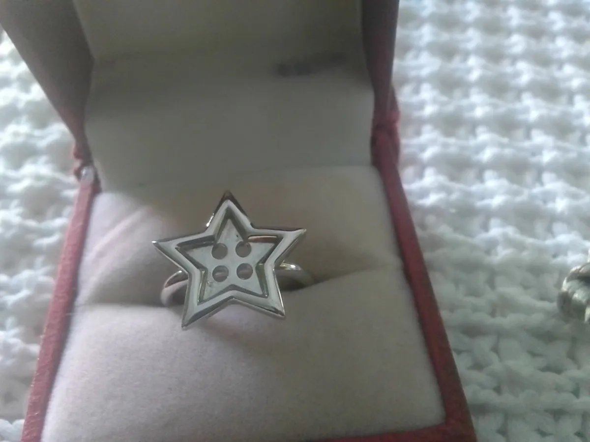 STERLING SILVER DESIGNER STAR RING N NEW - Image 2