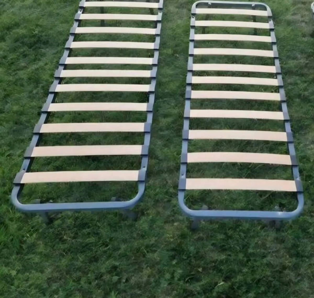 Mobile home beds - Image 1