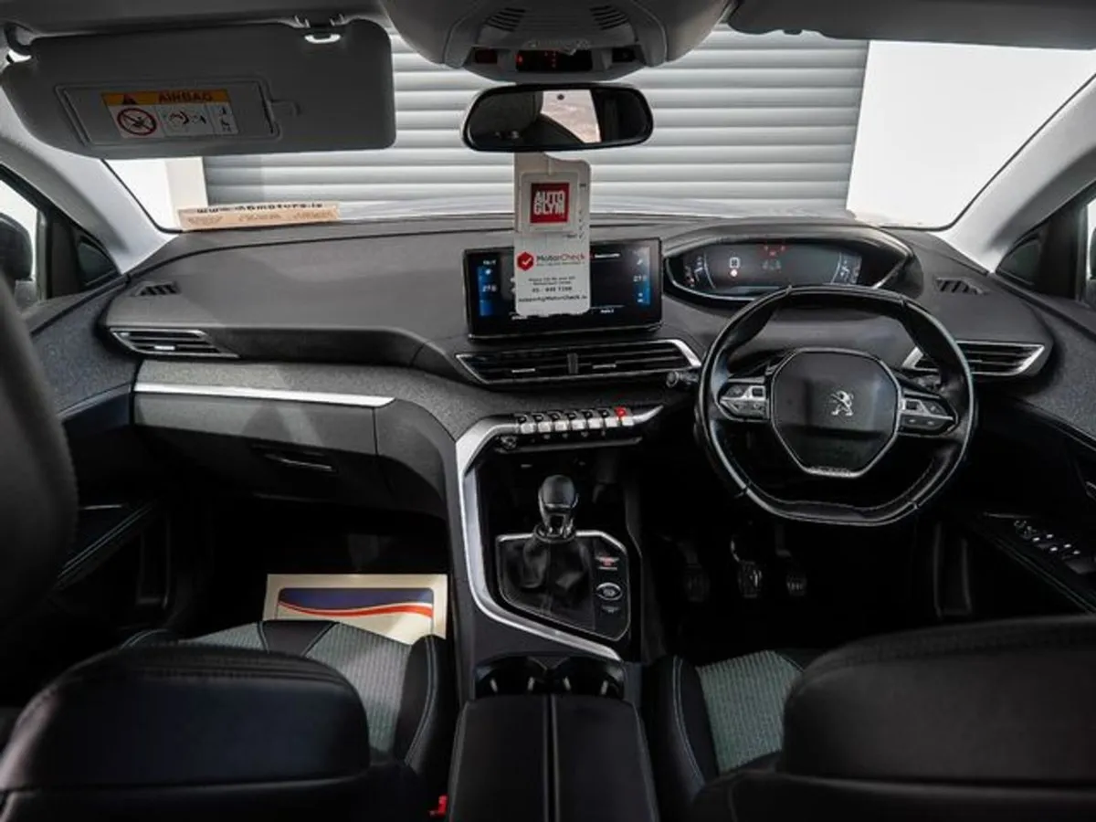 Peugeot 3008 Bluehdi S/S Allure Premium - Image 4