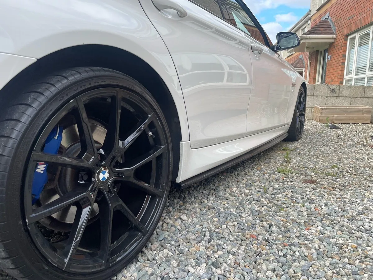 BMW 520d - Image 2
